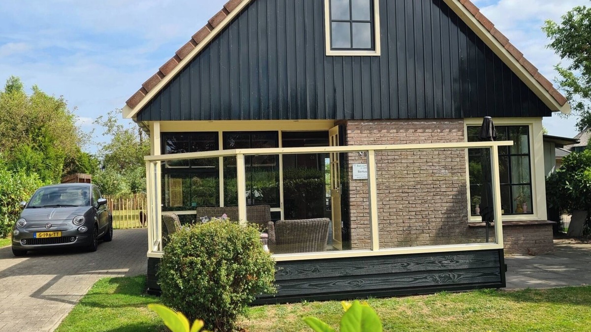 Oudeslius House | Bertus 61 detached house garden and Finnish sauna, canopy. Near by Callantsoog