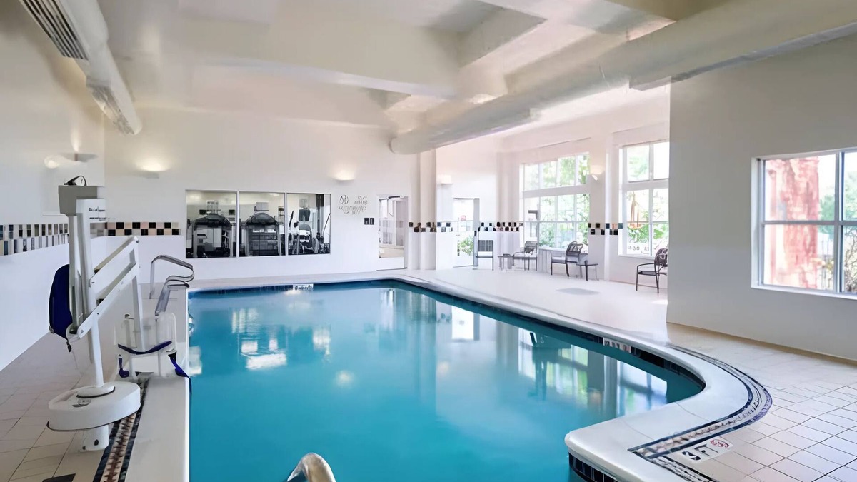 Hopelawn Hotel | Beset of New Jersey | Pet-friendly & Newly Renovated