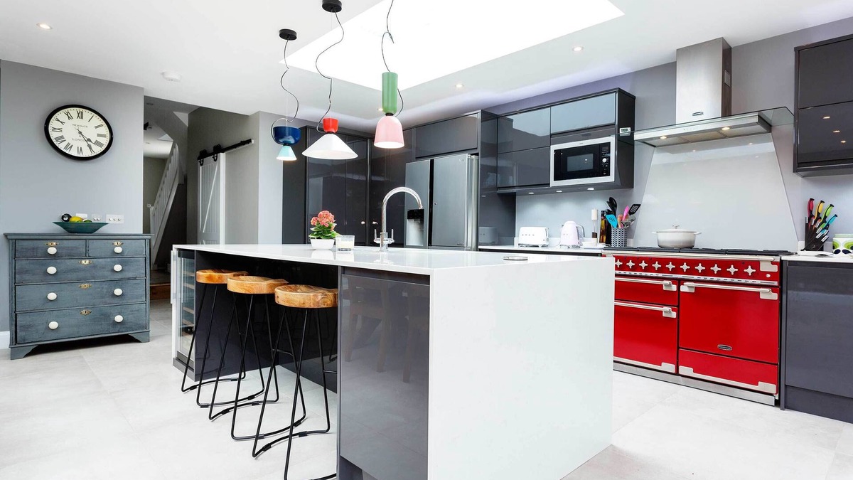 West Hill House | Bespoke Wimbledon Retreat, by Veeve