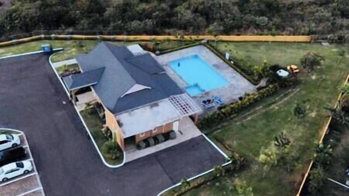 Florence Hall Village Villa | Best 2BR Fam Friendly near all*beach/pool/shuttle