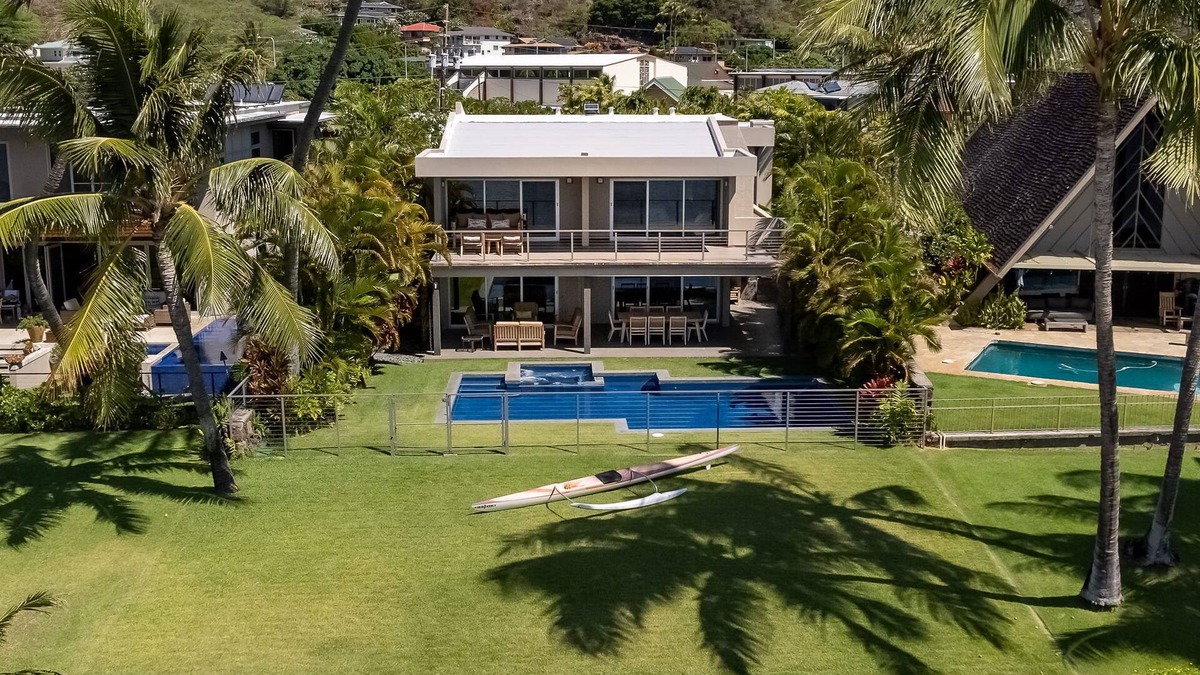 Eastern Honolulu House | Best and Newest Beachfront Listing in Honolulu