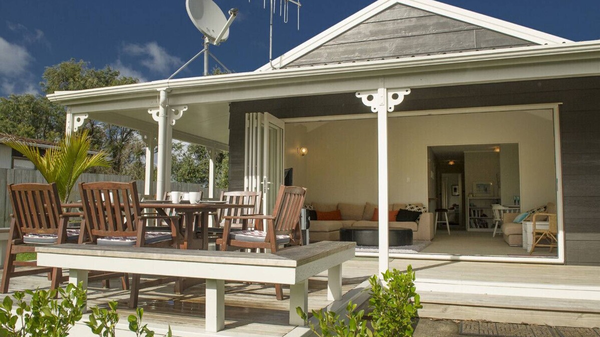 Whangamata Cottage | Best at The Beach - Whangamata Holiday Home