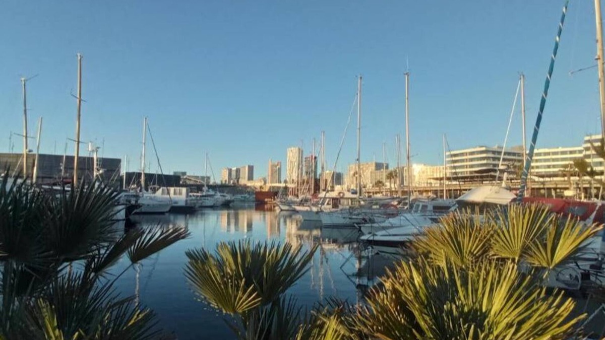 Sant Adria de Besos Boat Rental | Best Barcelona Boat Experience