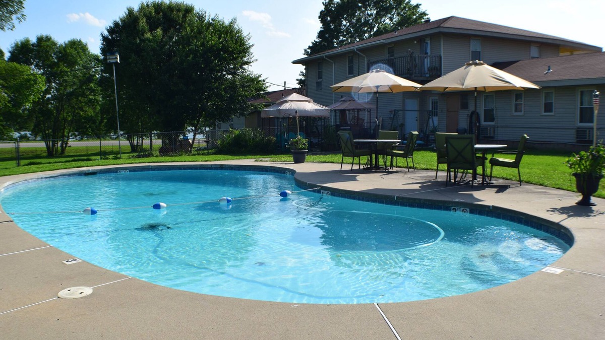 Carthage Hotel | Best Budget Inn