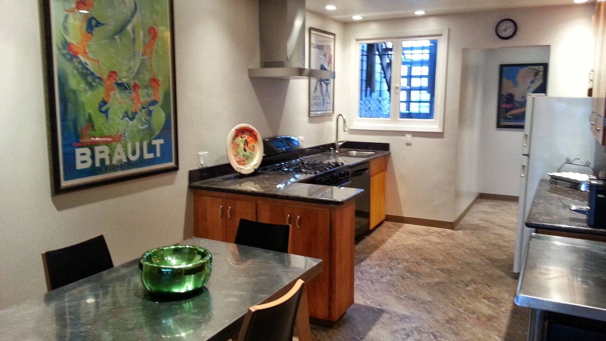 Dolores Heights Apartment | Best Castro Location 1 Bedroom w/Washer and Dryer in Unit, Gourmet Kitchen