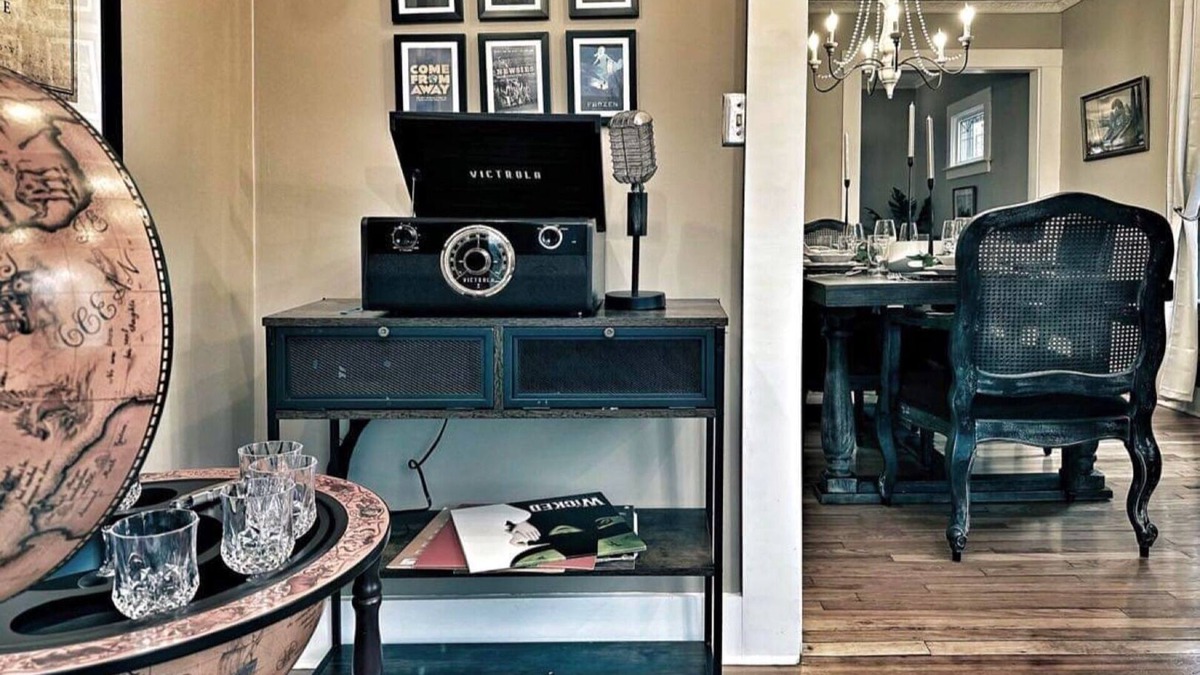 Southside House | BEST coffee bar, Near Syracuse University, Dome, Hospitals, private driveway