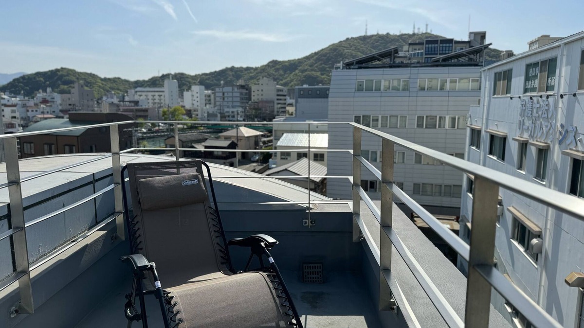 Tokushima Condo | Best cosmetics! One building rental for up to 14 people, kettle bath, cypress bath, kitchen, automatic mah-jongg table, rooftop terrace, cyclist, about between station and downtown EarthVelo Nakasu Market