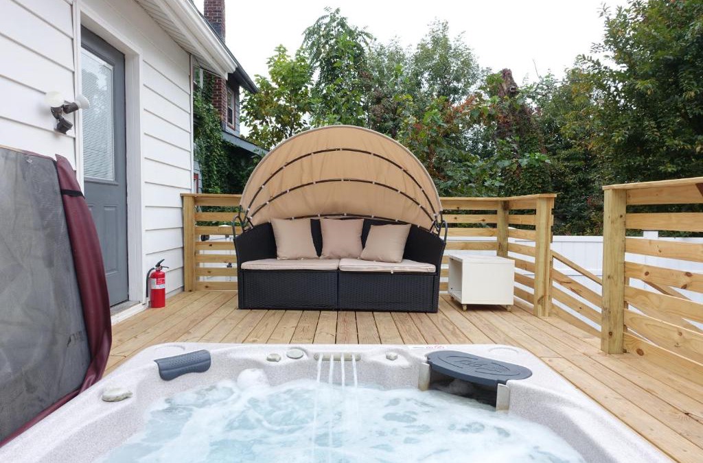 Hillside Apartment | Best EWR Airport Apt-Hot Tub-Free Parking