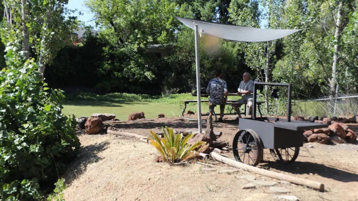 Clear Lake Cabin | Best Fishing in Clearlake Oaks at the Bass house. . . By the water.