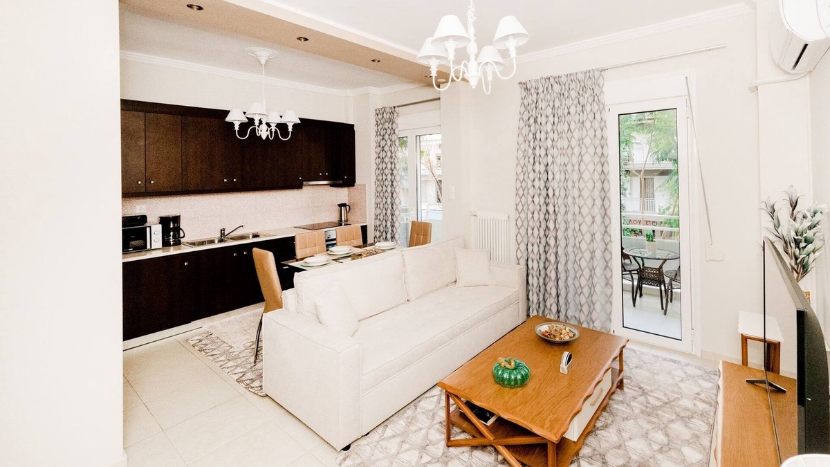 Zavlani Apartment | Best House, Ellinos Stratioutou, Ayia, Patra
