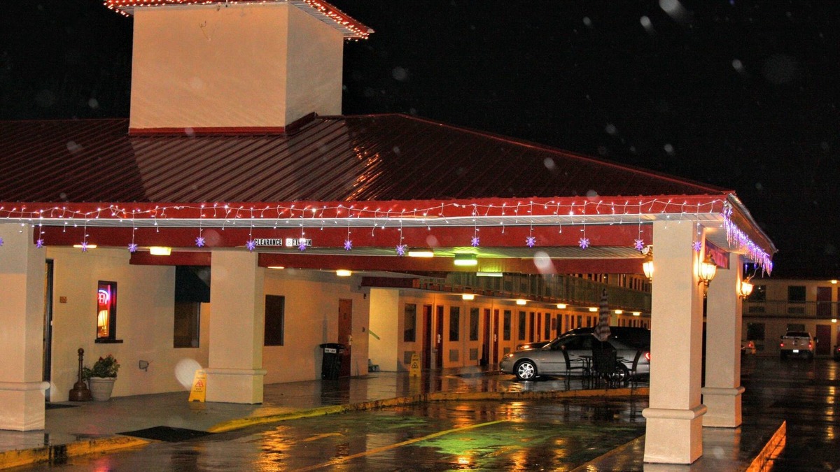 Booneville Hotel | Best Inn Booneville