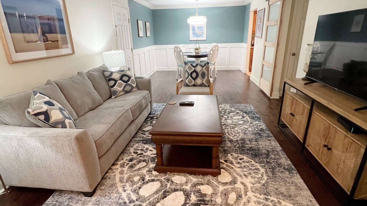 Saint Simons Heights Condo | Best Location NO STEPS All Ground Level Gated Condo Pool Just Remodeled Quiet