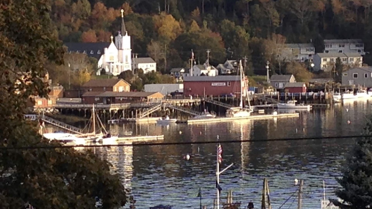 Boothbay Harbor Apartment | Best Location and above it all. Updated & Refreshed.