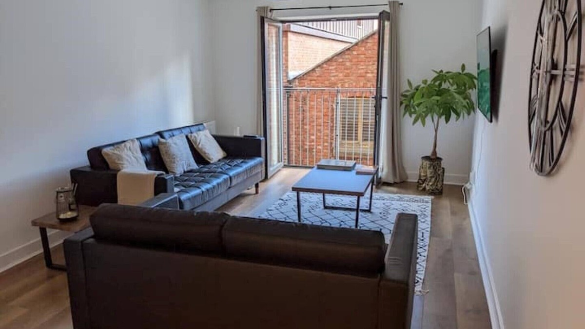 Belfast Central District Apartment | Best Location in Belfast! Free Parking-Luxury Accommodation