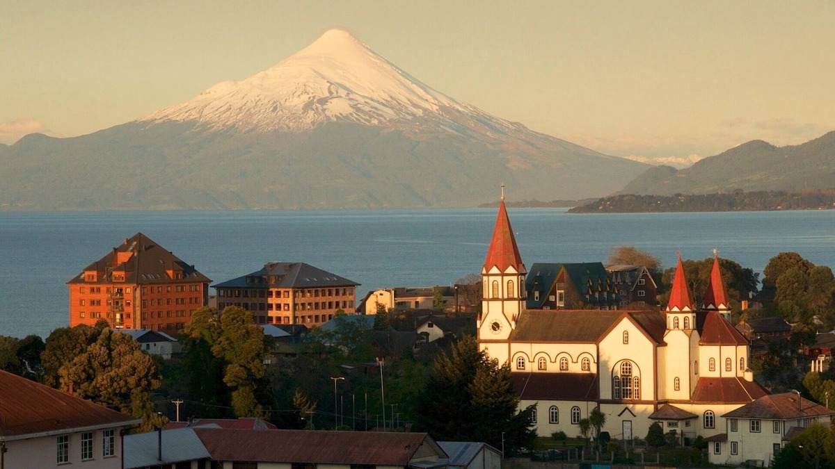 Puerto Varas Apartment | Best location in Puerto Varas! Lovely apartment with 2 baths for up to 4 guests.