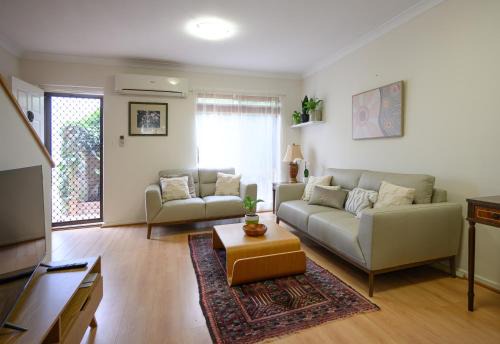 Leederville Apartment | Best Location Leederville Townhouse