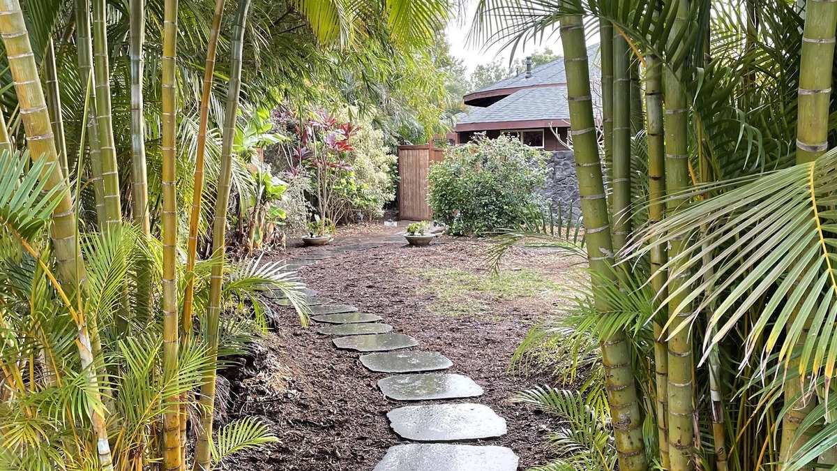 Kamuela House | Best location Long term rentals available