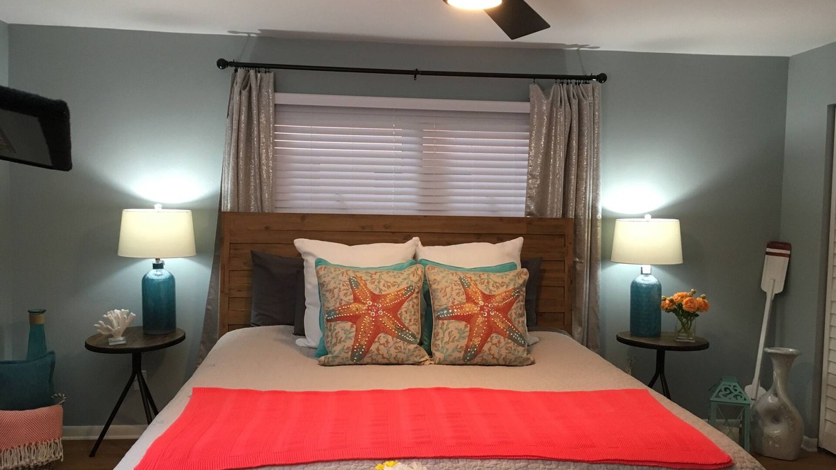 St. Pete Beach Condo | Best location on St. Pete Beach !