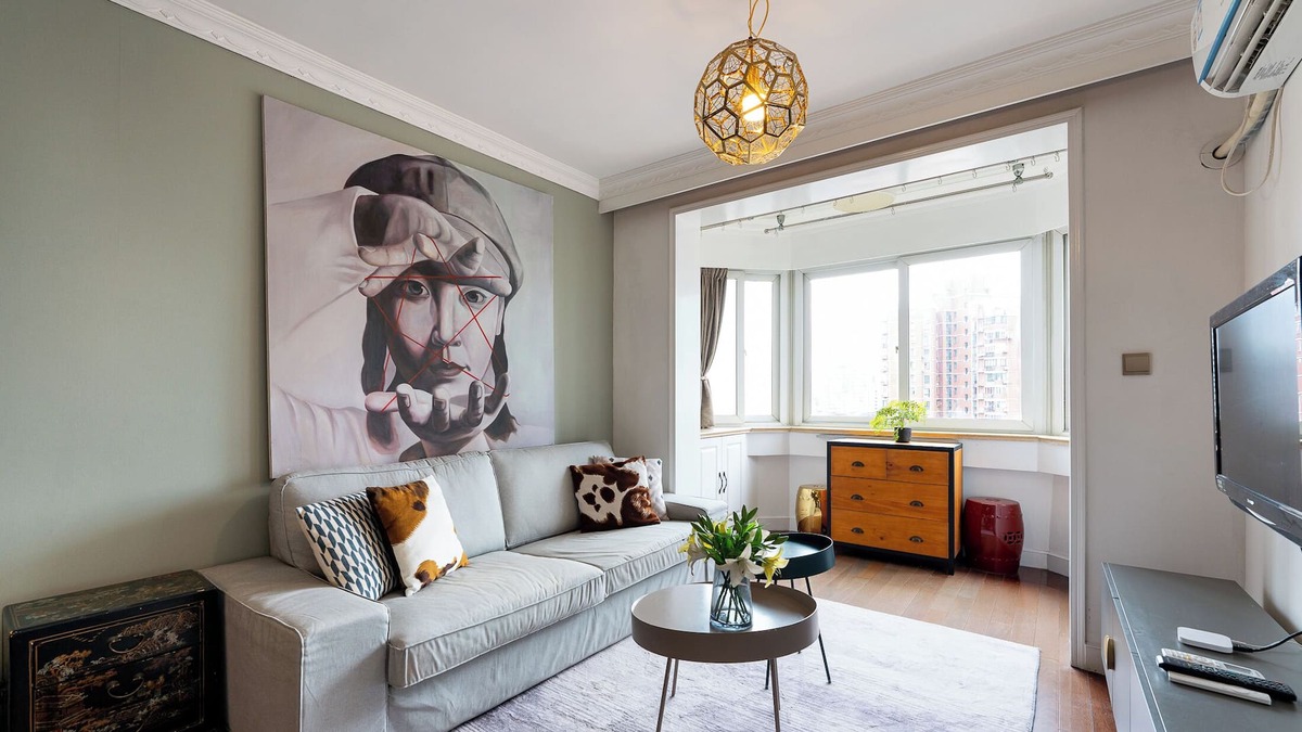 Downtown Shanghai Apartment | Best Location⭐ Xintiandi Suite, City View, Metro 3 mins, wall heating!