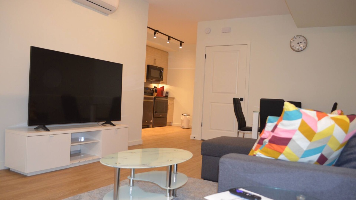 Fort Gary Condo | Best, Luxury & exquisite one-bedroom condominium unit @ Bridgwater