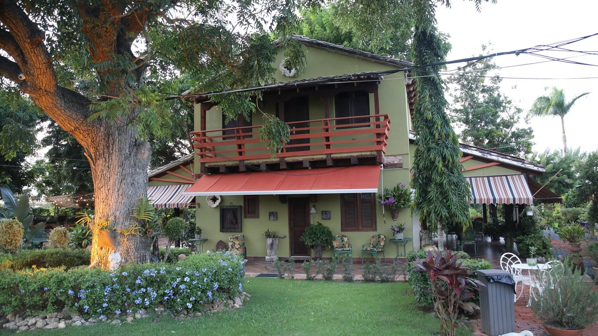 Hoyo Mulas Other | Best neighborhood in the San Juan metropolitan area