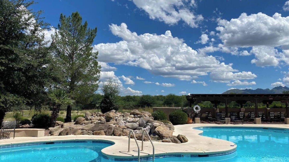 Tumacacori House | Best Nest for Walking, Swimming & Birding. Pet friendly, no pet fee!