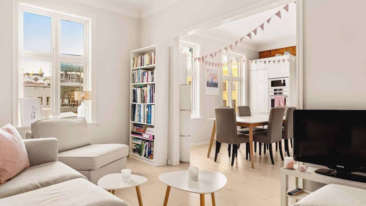 Nygard Apartment | Best of Both Worlds - 80sqm with 2 baths & Bathtub