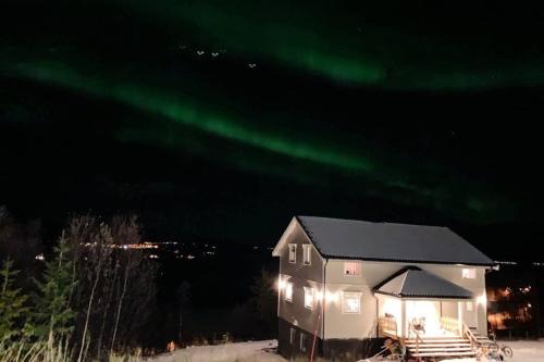 Kvalvik Apartment | Best of Lyngen panorama apartment