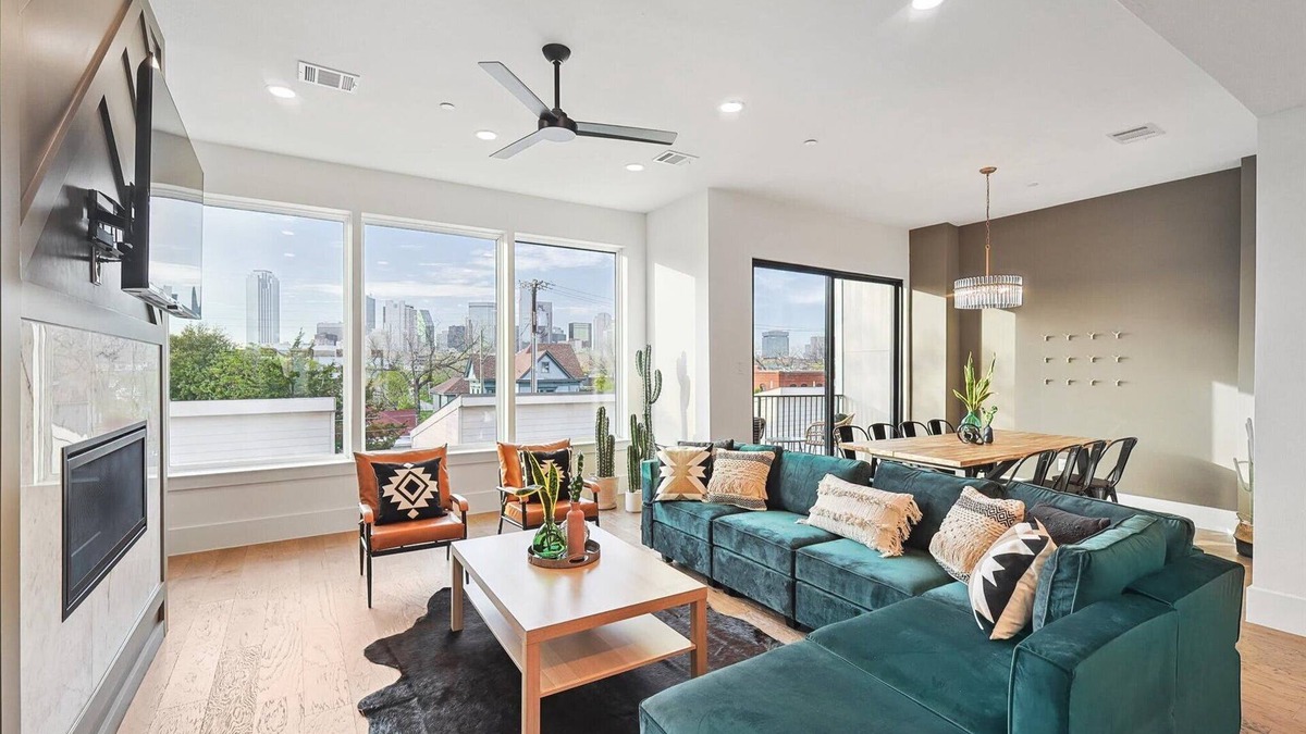 Cedars House | Best of The Cedars - Dallas Views, Rooftop Luxury