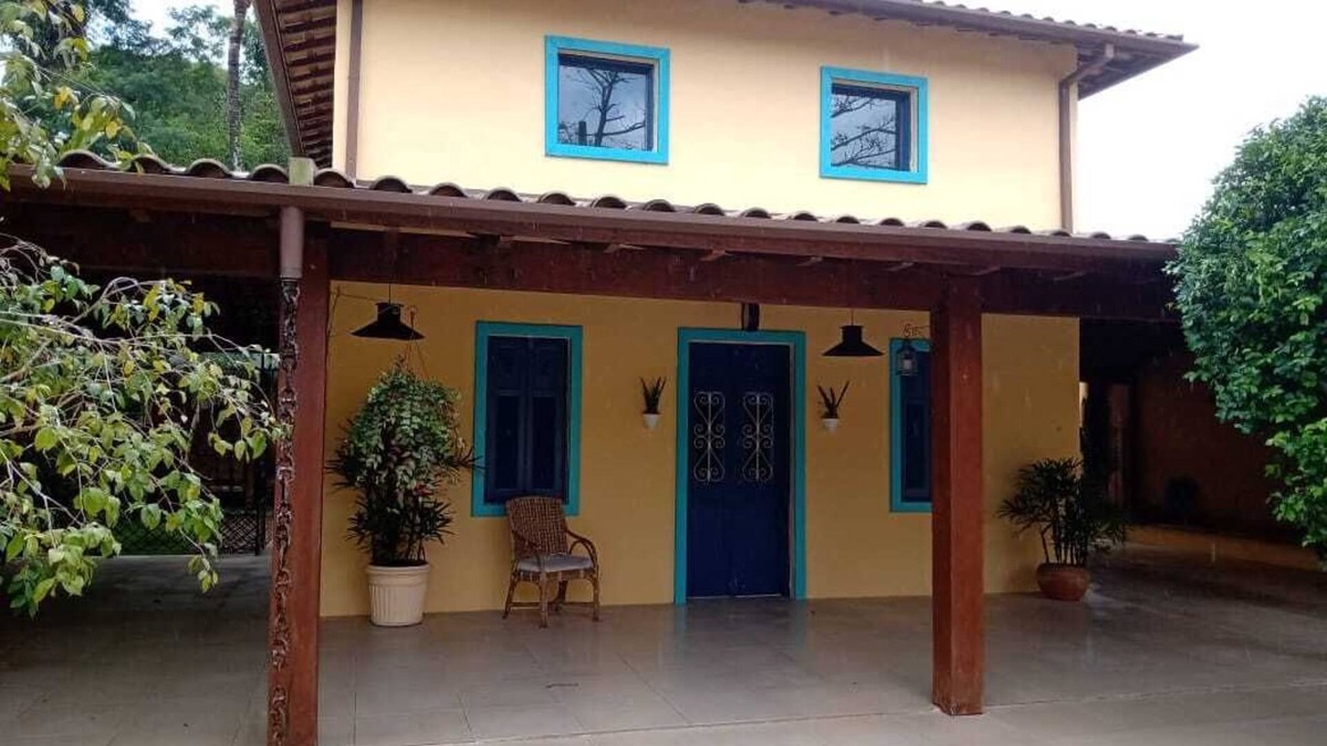 Centro Comercial House | Best option in Ilhabela. Beautiful house, close to restaurants and shopping.