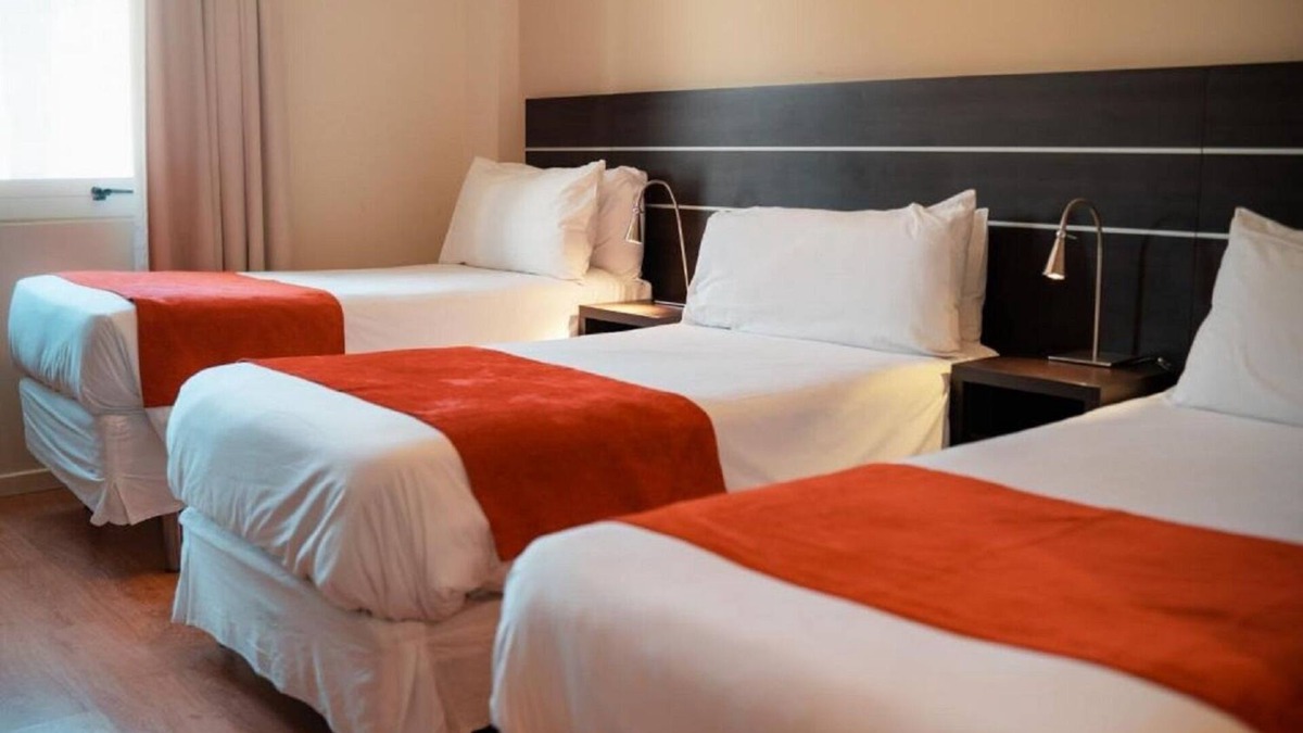 El Centro Hotel | Best Place to Stay in Buenos Aires! Close to Parque Intercontinental Plaza