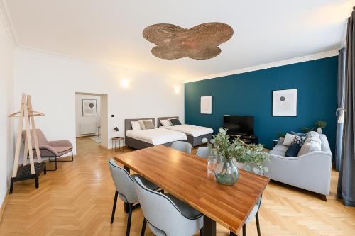 Hradcany Apartment | Best Price & Location - Historic Square Residency