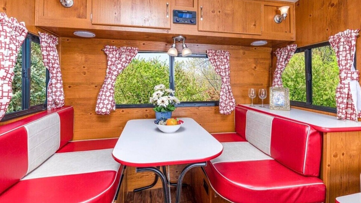 Tyler House | Best Stays@Bumble Bee cozy spot for short stays
