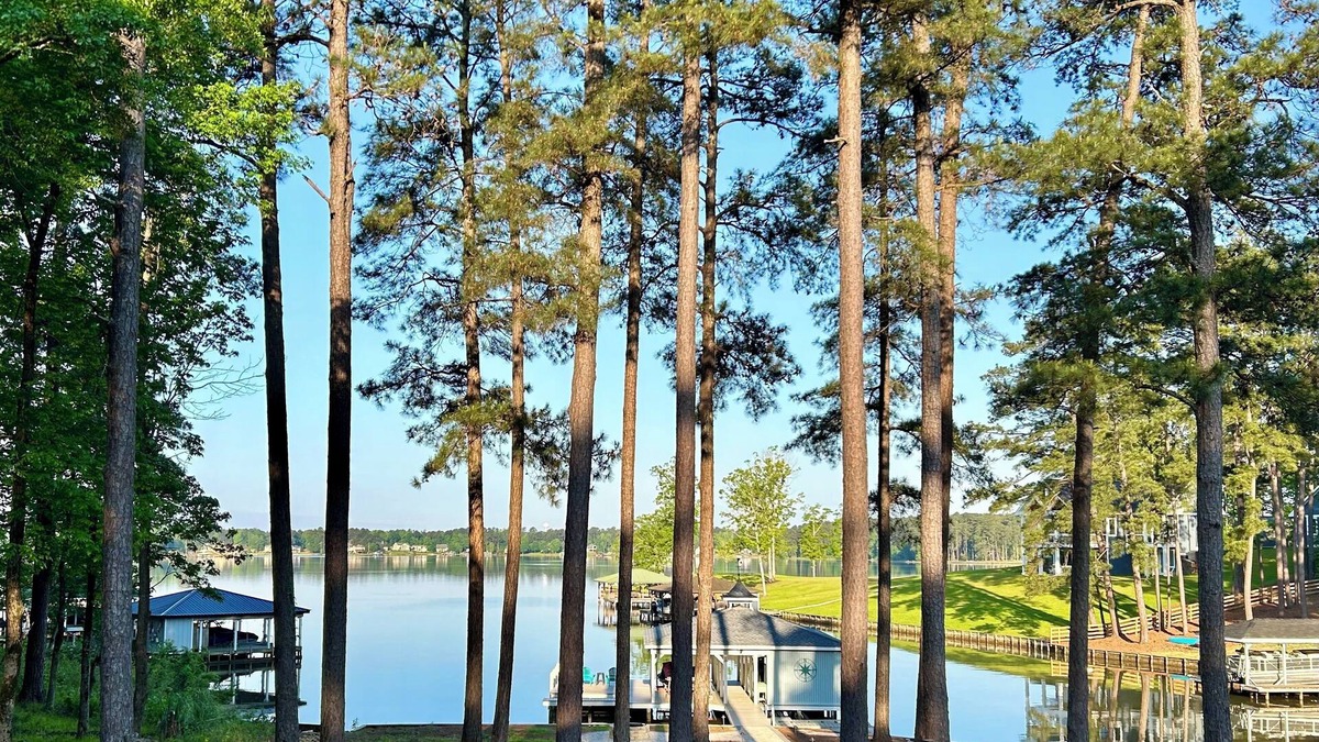 Milledgeville House | BEST SUNSET ON SINCLAIR ~ CLEAREST WATER, FLAT LOT & BIG WIDE OPEN VIEWS! - WiFi