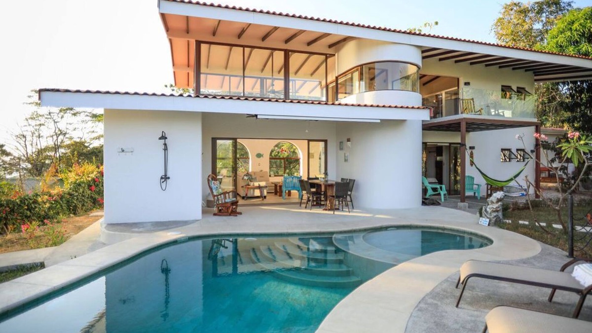 Santa Teresa House | Best view in Santa Teresa, 2 minutes from the beach beautiful artisan house