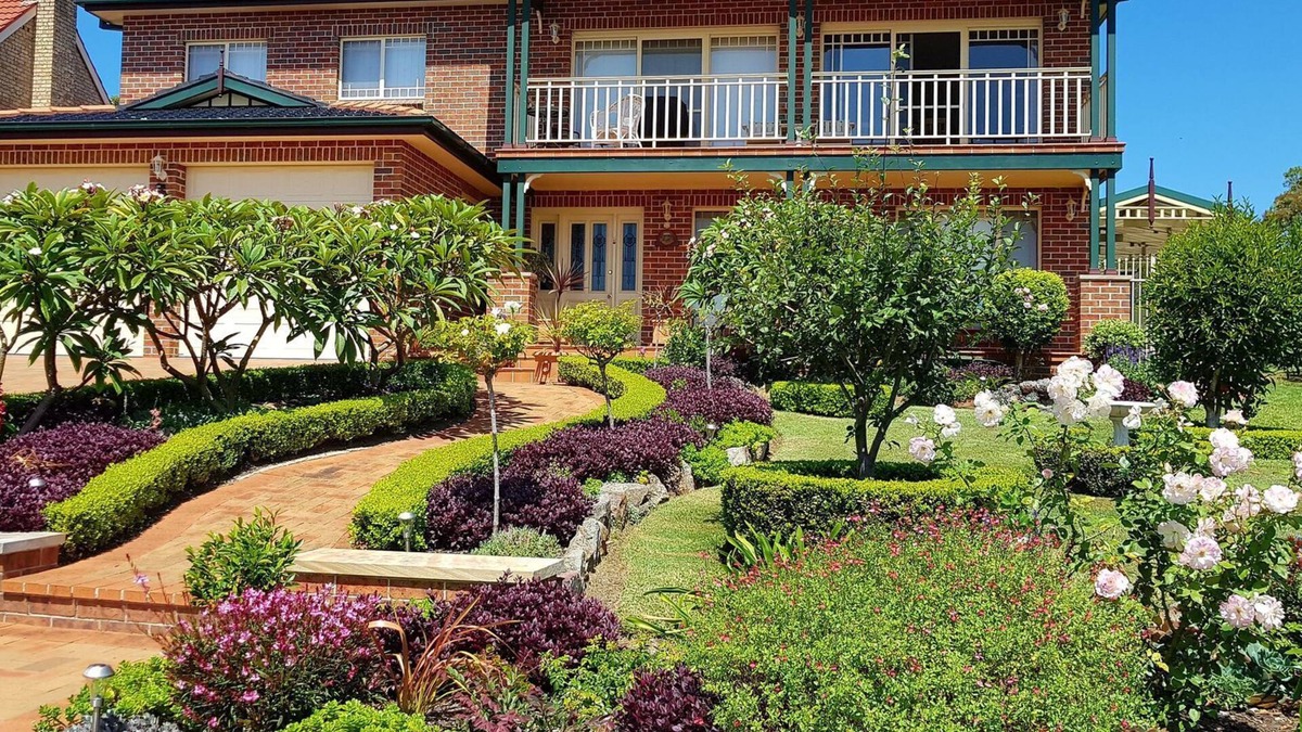 Vincentia Apartment | Best views of Jervis Bay, A/C,heating, free Internet & beautiful large apartment