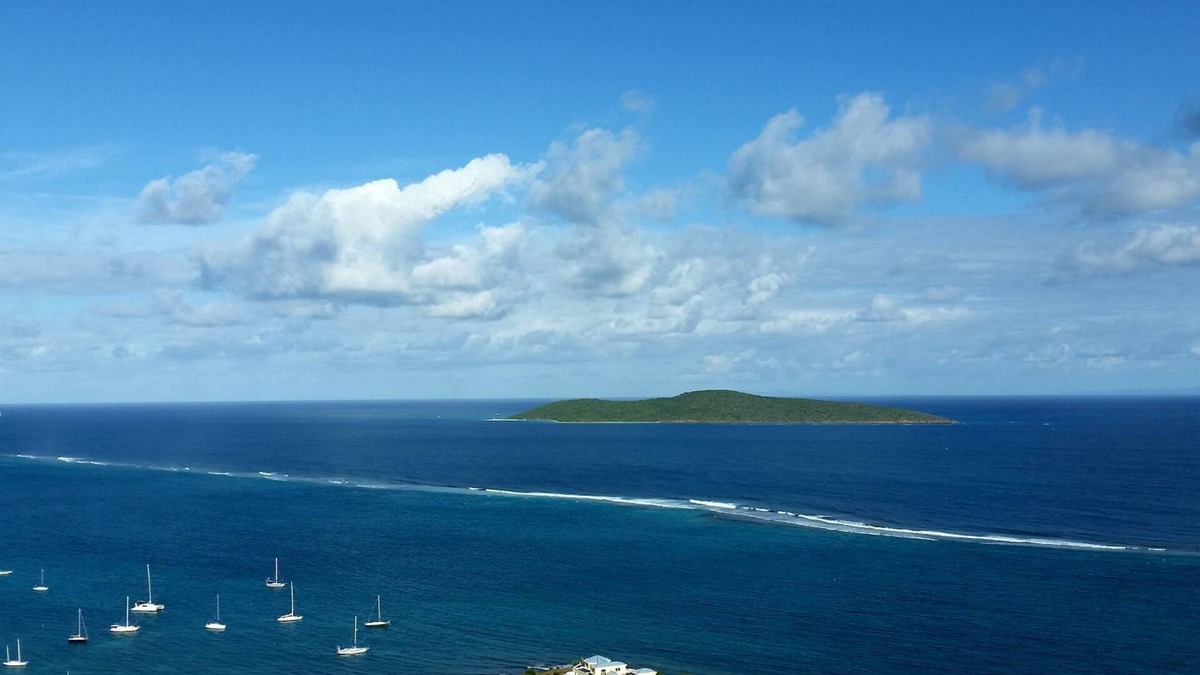 Slob Condo | Best views of St Croix Island