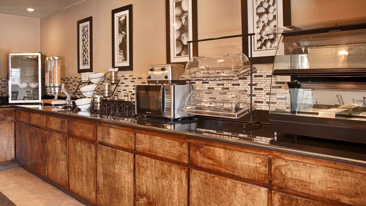 Abbeville Hotel | Best Western Abbeville Inn & Suites