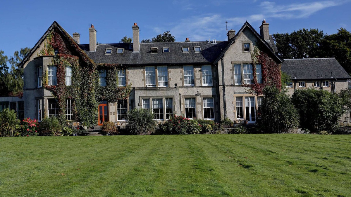 Glenrothes Hotel | Best Western Balgeddie House Hotel