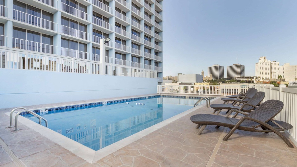 Central City Hotel | Best Western Corpus Christi