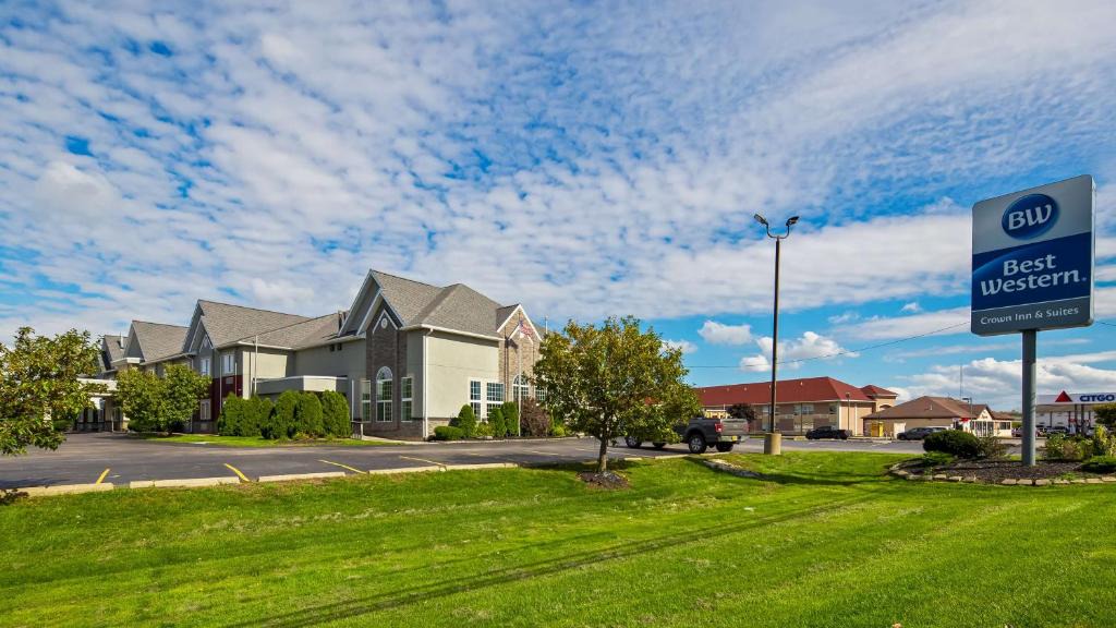 Batavia Hotel | Best Western Crown Inn & Suites - Batavia