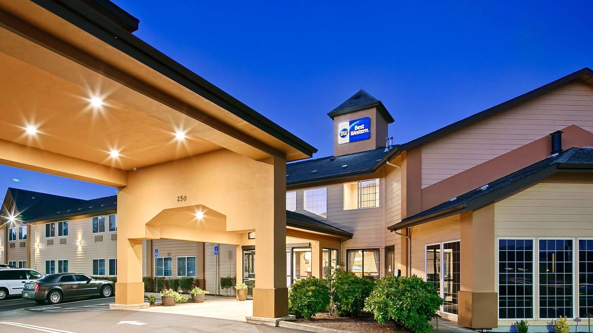 Dallas Hotel | Best Western Dallas Inn & Suites