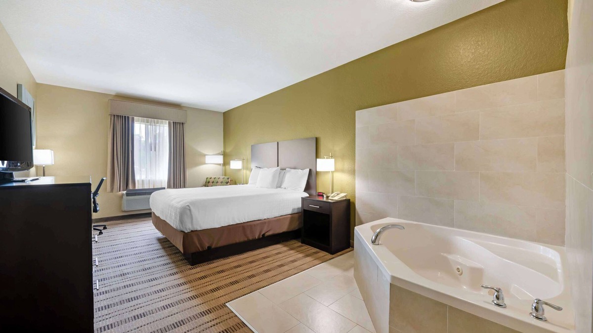 Edgewater Hotel | Best Western Edgewater Inn