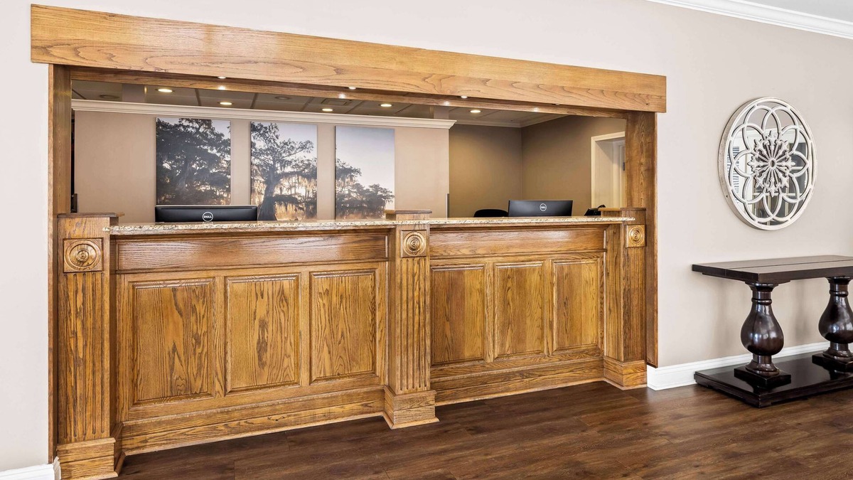 Franklin Hotel | Best Western Forest Inn