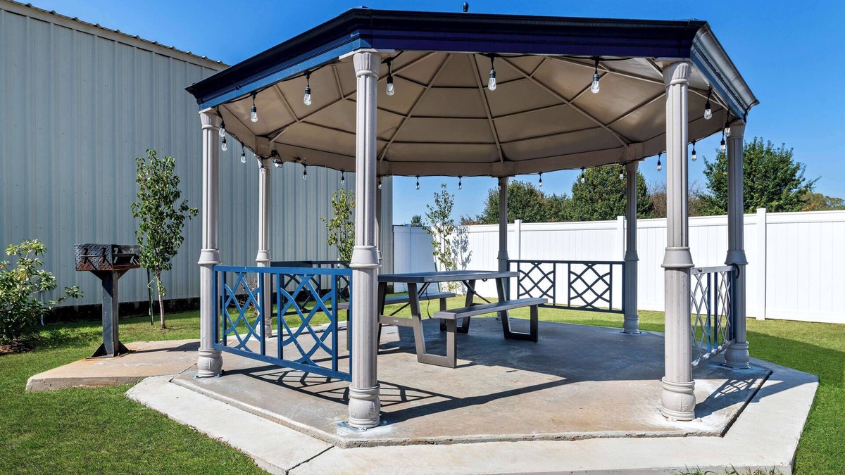 Calera Hotel | Best Western Halito Inn