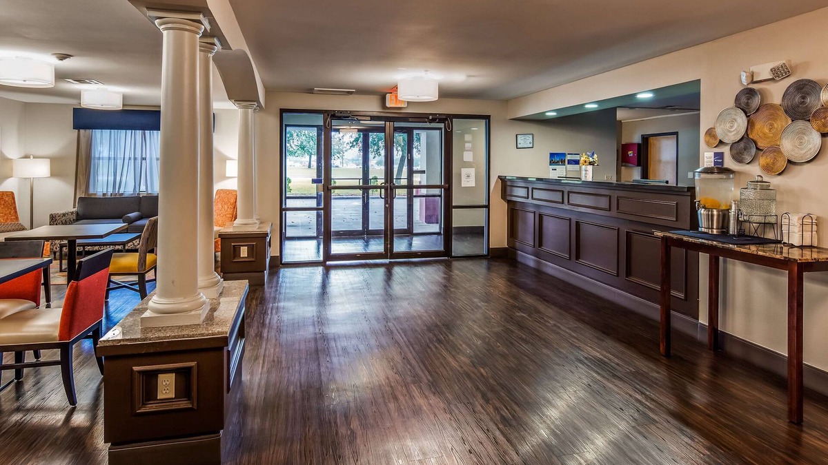 Copperas Cove Hotel | Best Western Inn & Suites