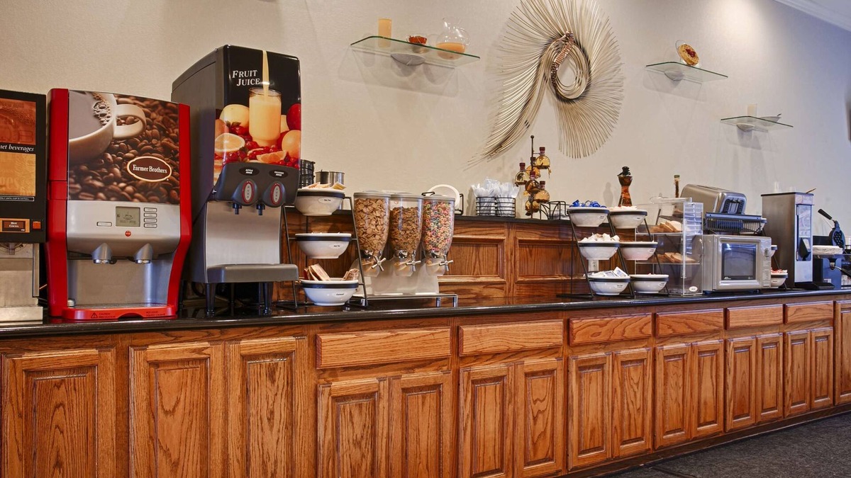 Mexia Hotel | Best Western Limestone Inn & Suites