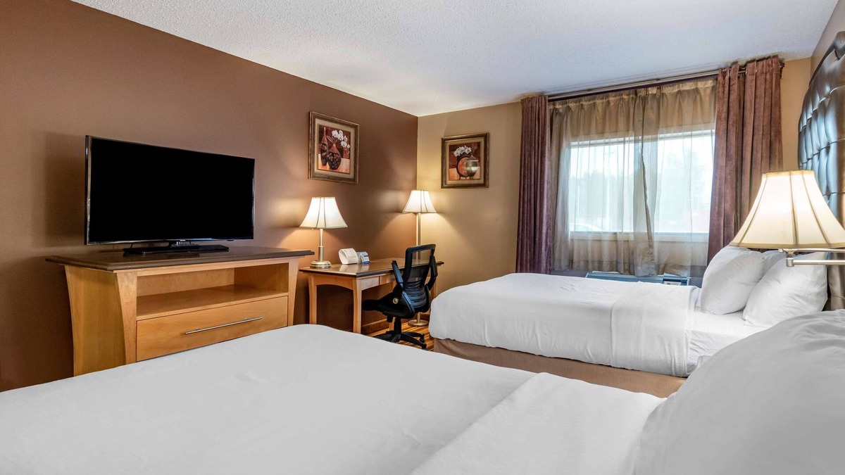 Prince Albert Hotel | Best Western Marquis Inn & Suites
