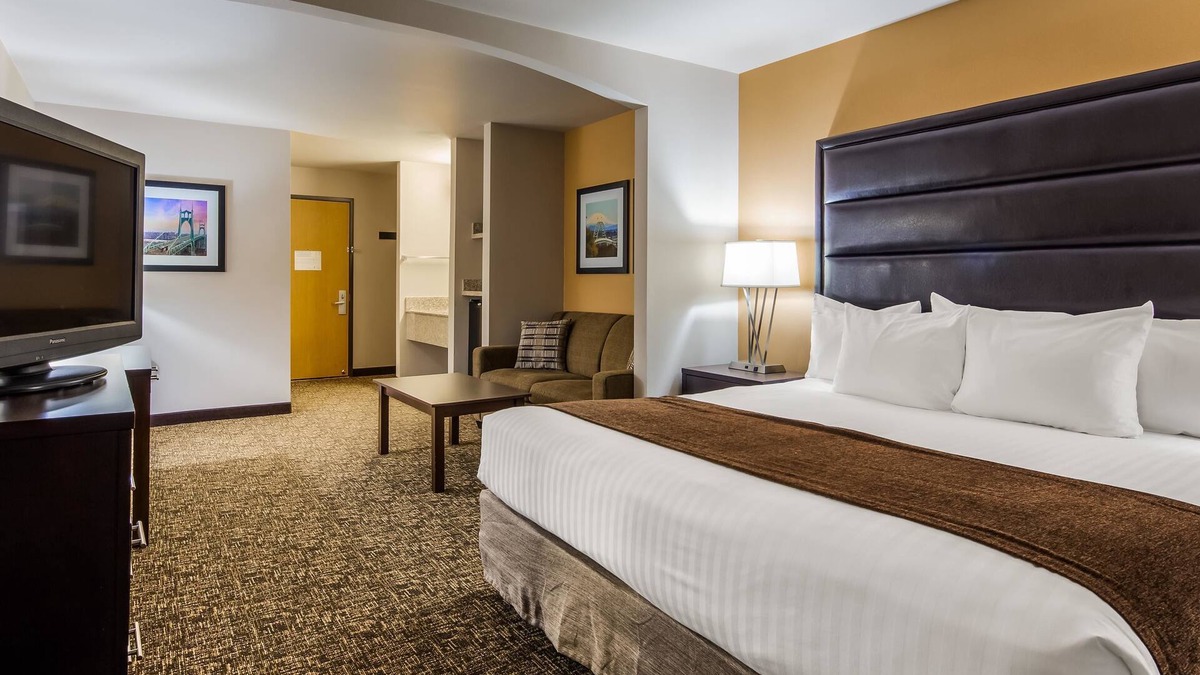 St. Helens Hotel | Best Western Oak Meadows Inn