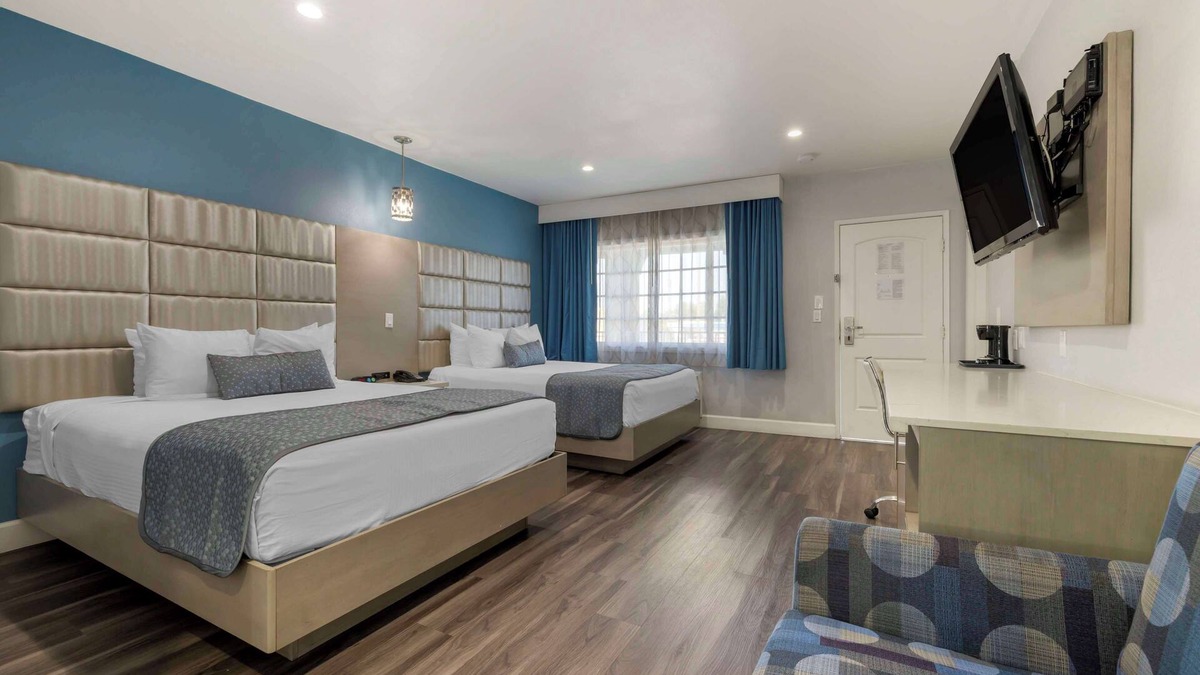 Orange Hotel | Best Western Orange Plaza